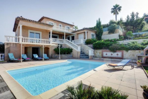 Villa élégante à Fréjus, Piscine